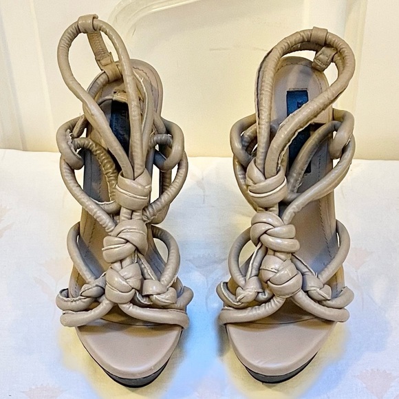 Authentic Burberry Prorsum knotted leather platform sandals - Picture 6 of 14